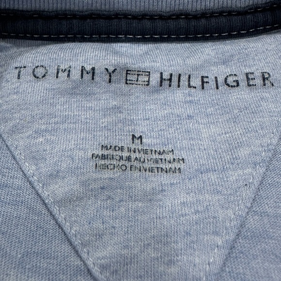 Tommy Hilfiger Men’s T-Shirt - Picture 3 of 4